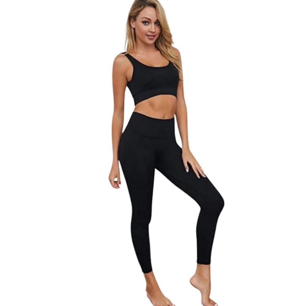NWOT OLCHEE Womens Workout Set